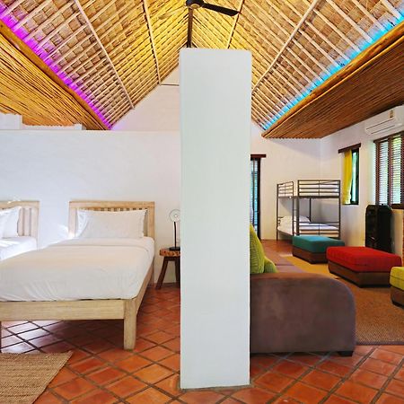 Baanpong Lodge San Kamphaeng Екстер'єр фото