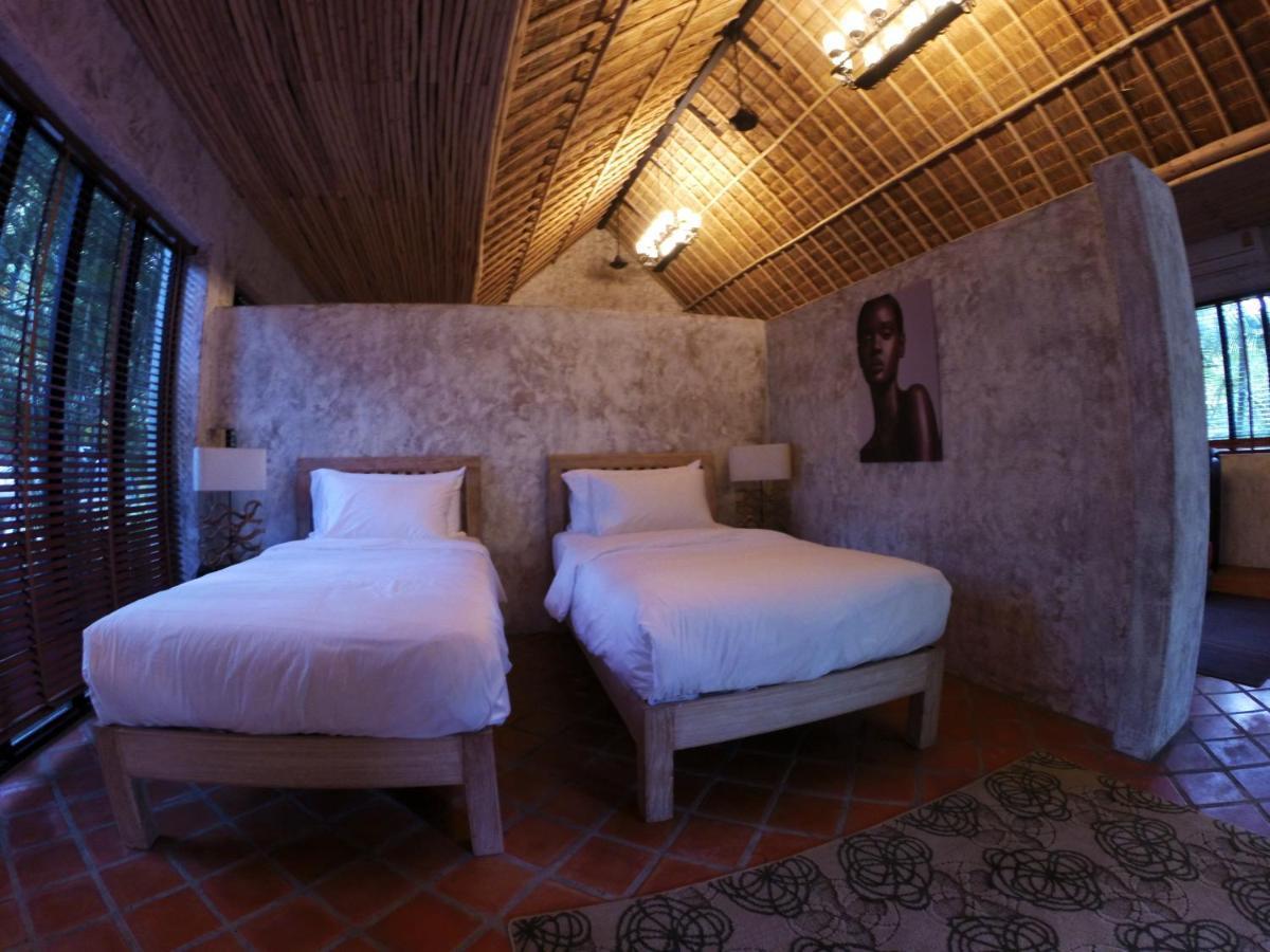 Baanpong Lodge San Kamphaeng Екстер'єр фото