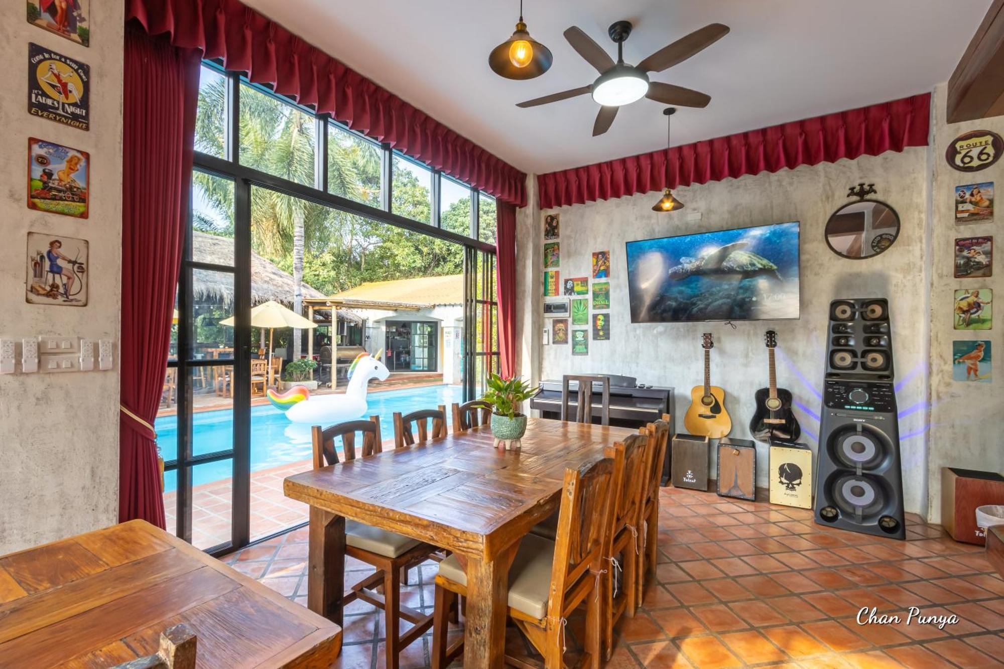 Baanpong Lodge San Kamphaeng Екстер'єр фото