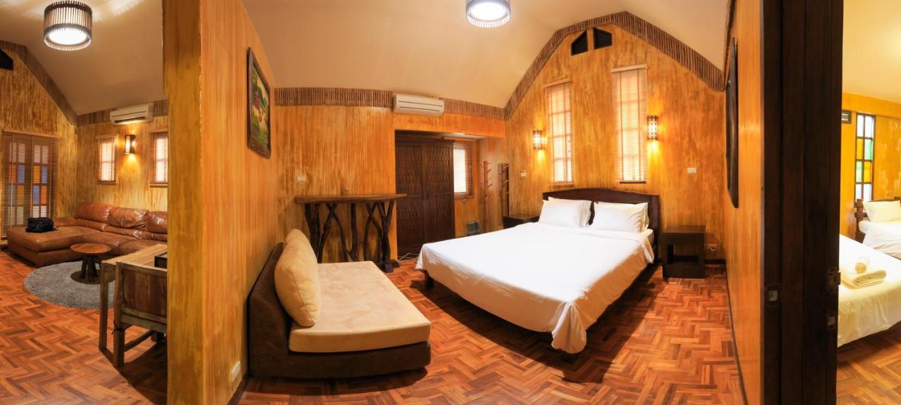 Baanpong Lodge San Kamphaeng Екстер'єр фото